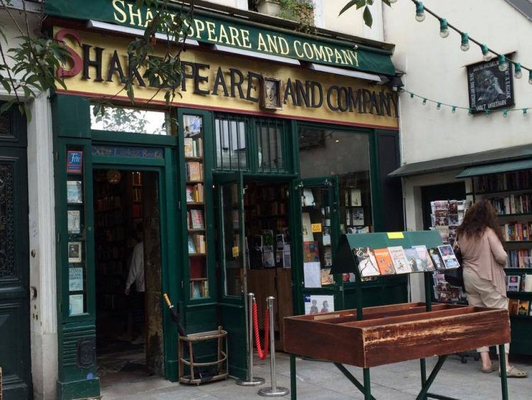 shakespeare-and-company-1